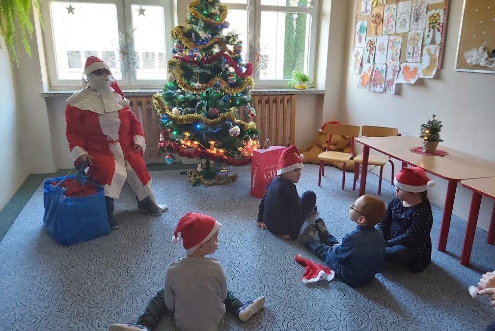 Mikołaj odwiedził dzieci w przedszkolu