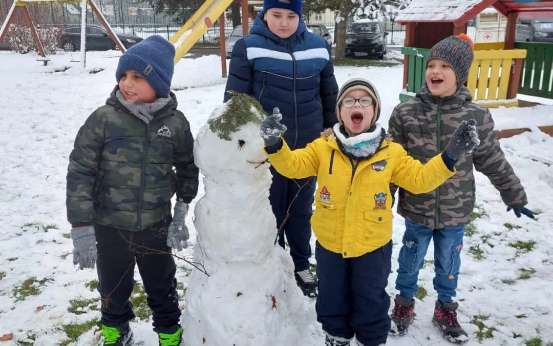 Ruchowe zabawy na śniegu