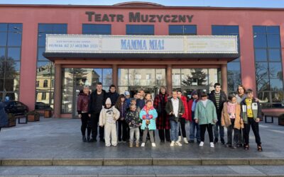 „Z teatrem za pan brat”